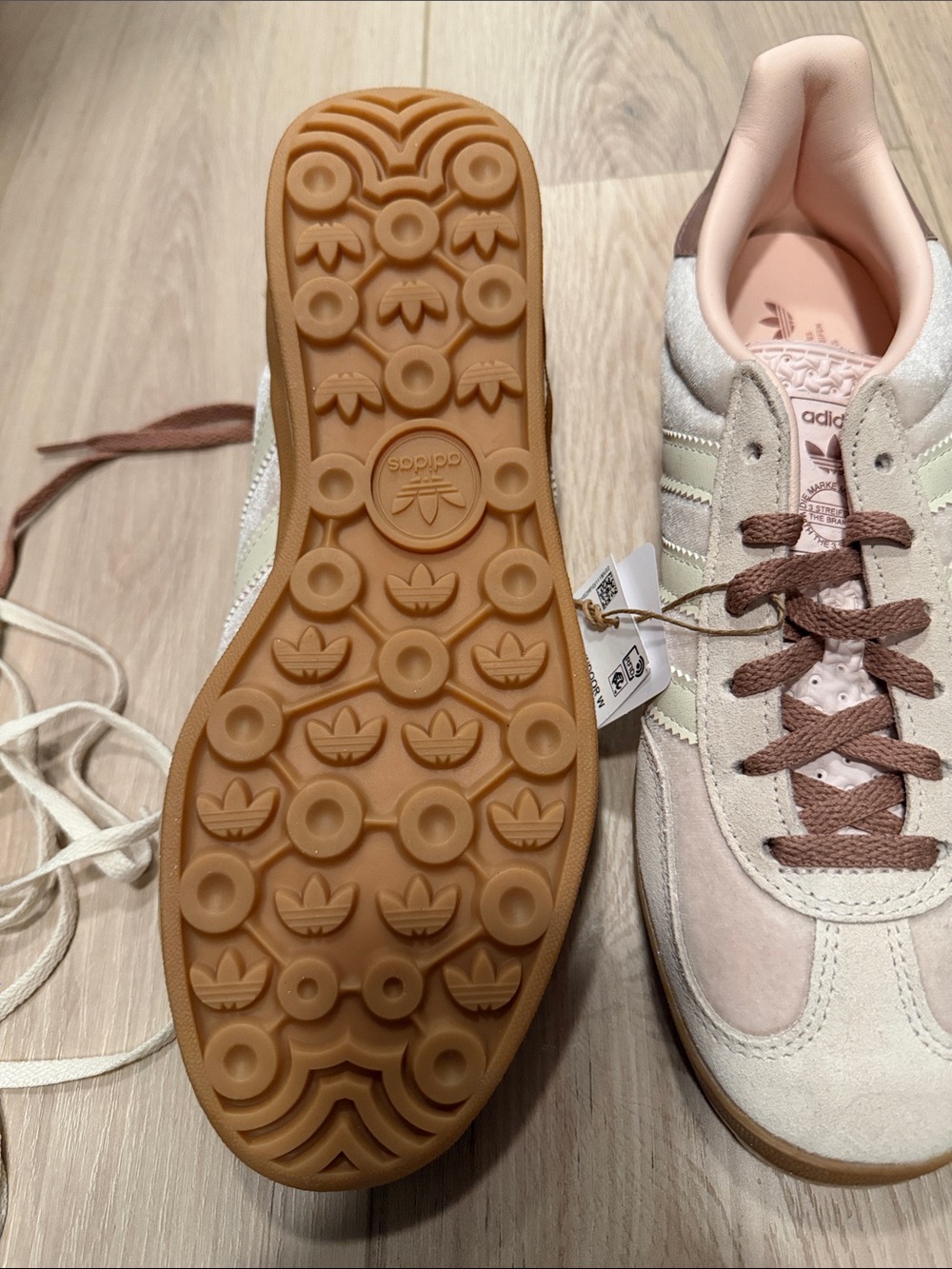adidas Gazelle Low-Top Sneakers in Pale Pink, Cream & Gum - Picture 10 of 12